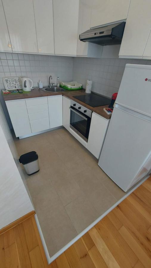 Lijepo Pozicioniran Stan, Atrakcije Blizu Appartement Podgorica Buitenkant foto