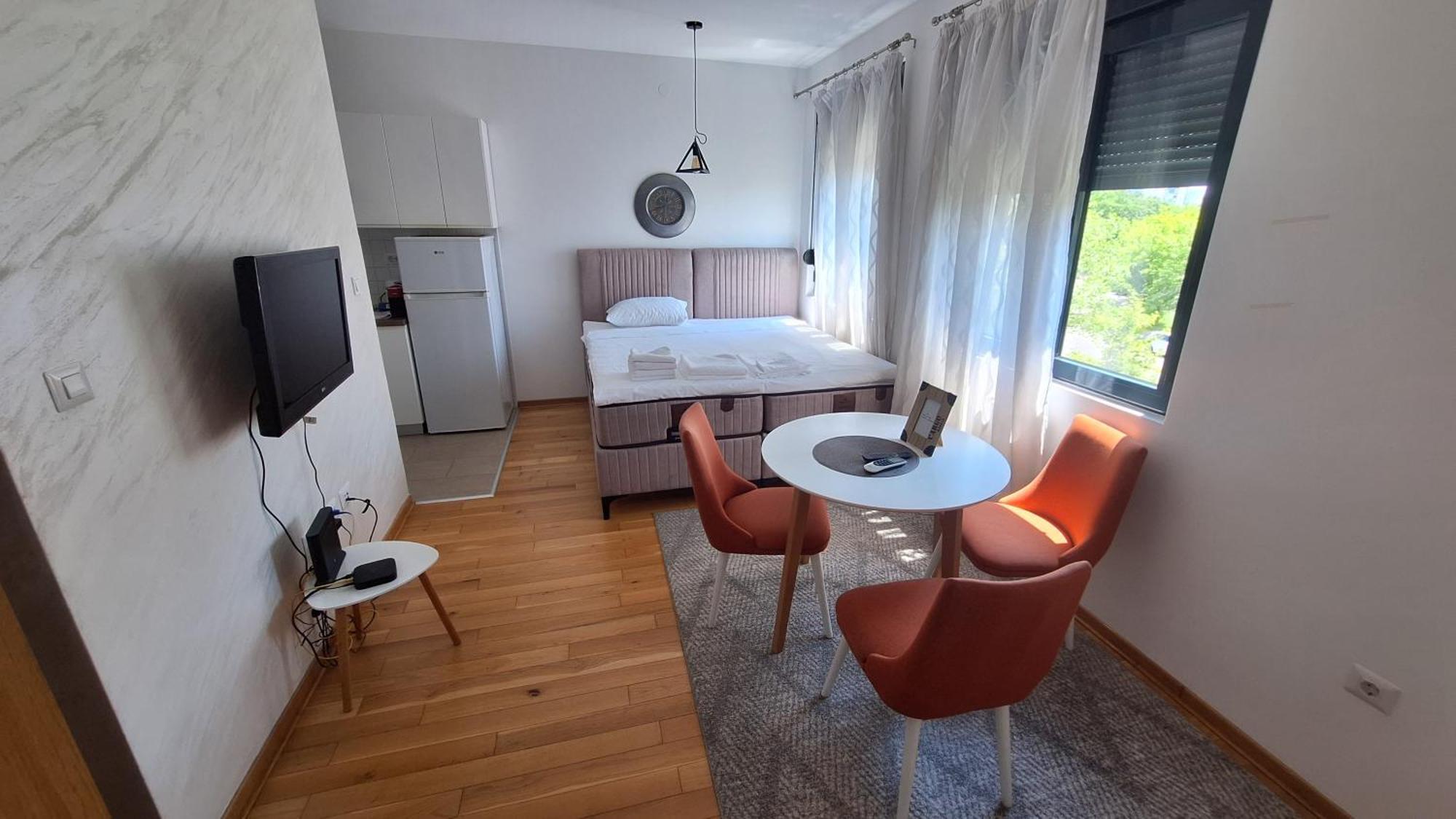 Lijepo Pozicioniran Stan, Atrakcije Blizu Appartement Podgorica Buitenkant foto